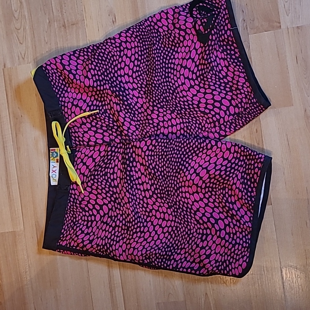 Roxy Board Shorts Pink Pattern with Pockets and Velcro Tie Size Small